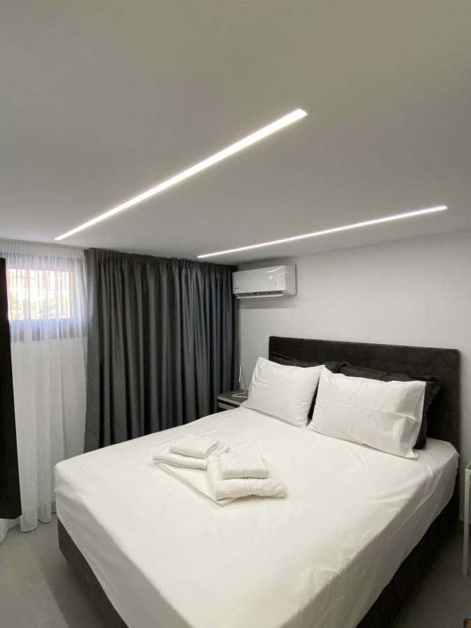 Hotel Alex Methone Buitenkant foto