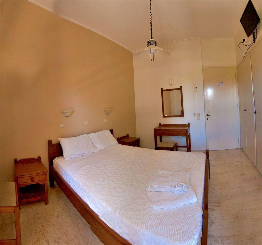 Hotel Alex Methone Buitenkant foto